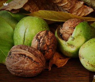 Kashmiri Walnuts (with shells) – 1 KG