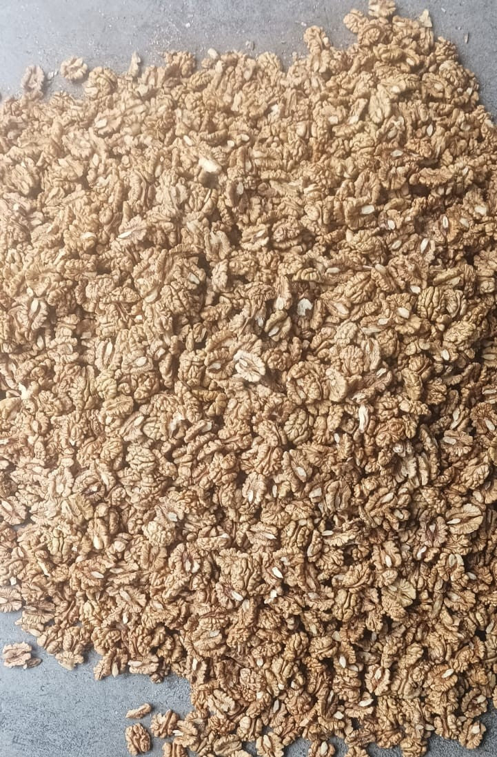 Akhrot Giri, Walnut Kernels, Chilean – Rich in Omega-3